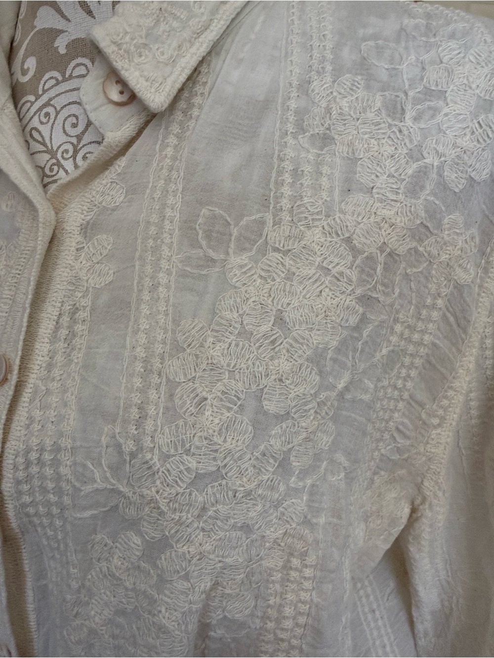 Embroidered button up - Picture 3 of 8